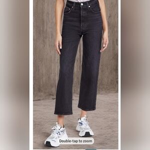 🌟 Levi's Ribcage High-Rise Straight Ankles in Black denim size 28